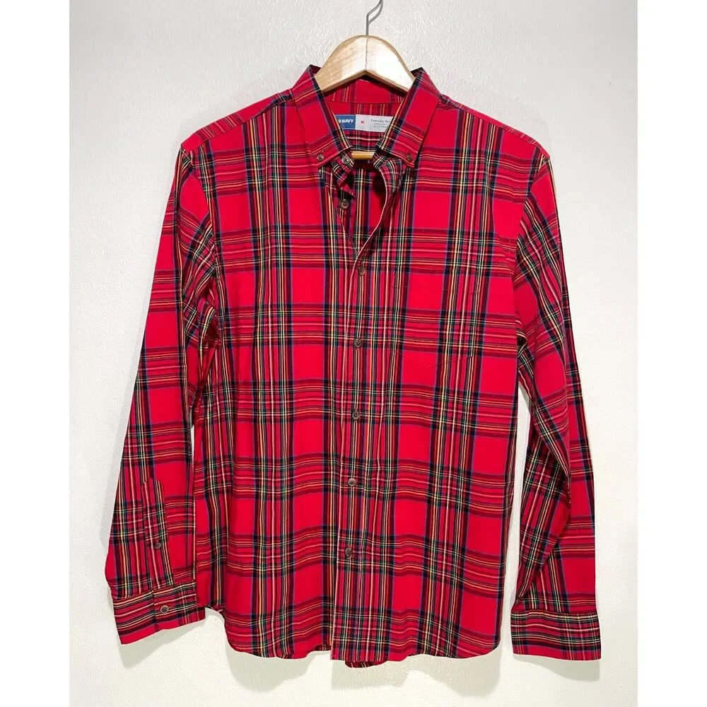 Old Navy every day shirt button up regular fit flex paided red holidays men's M